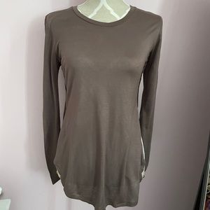 Long sleeve everyday blouse